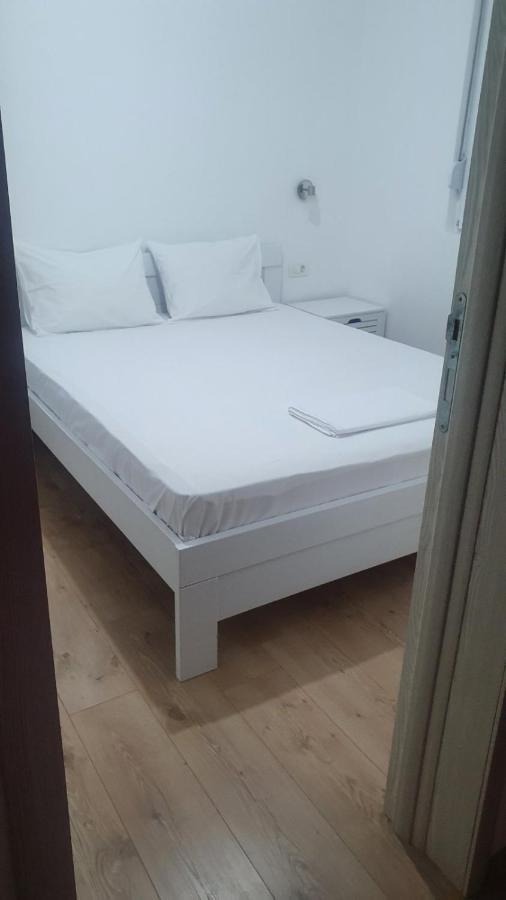 Apartmani Begovic Bar Buitenkant foto