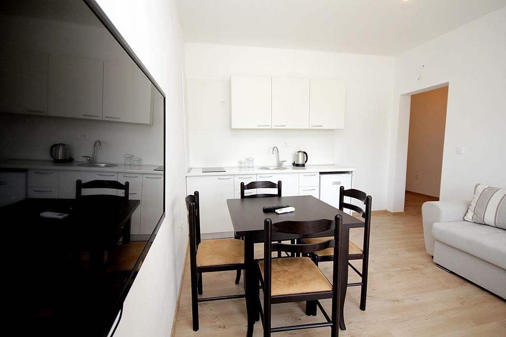 Apartmani Begovic Bar Buitenkant foto
